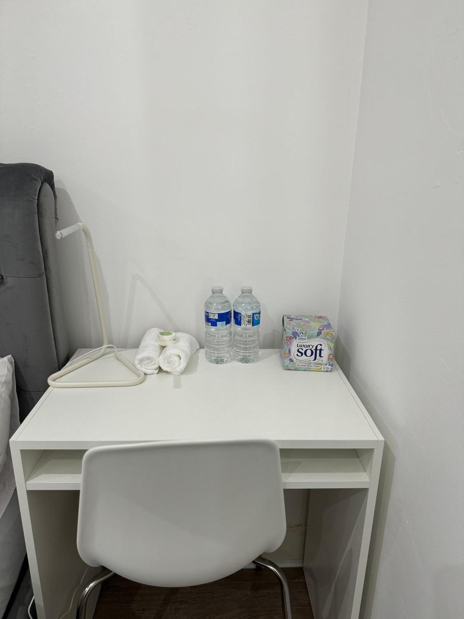 Manor Court 1 Apartment London Bagian luar foto